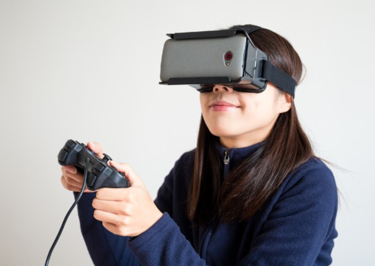 VR拓展产业新空间 市场规模向3500亿元迈进